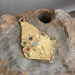 Vintage Gold Tone Alloy 4 Leaf Clover Pendant